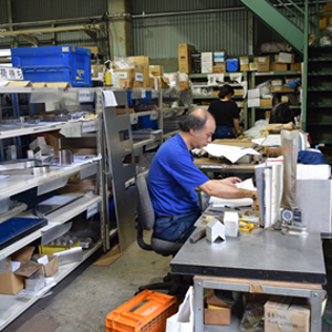 検品出荷現場01